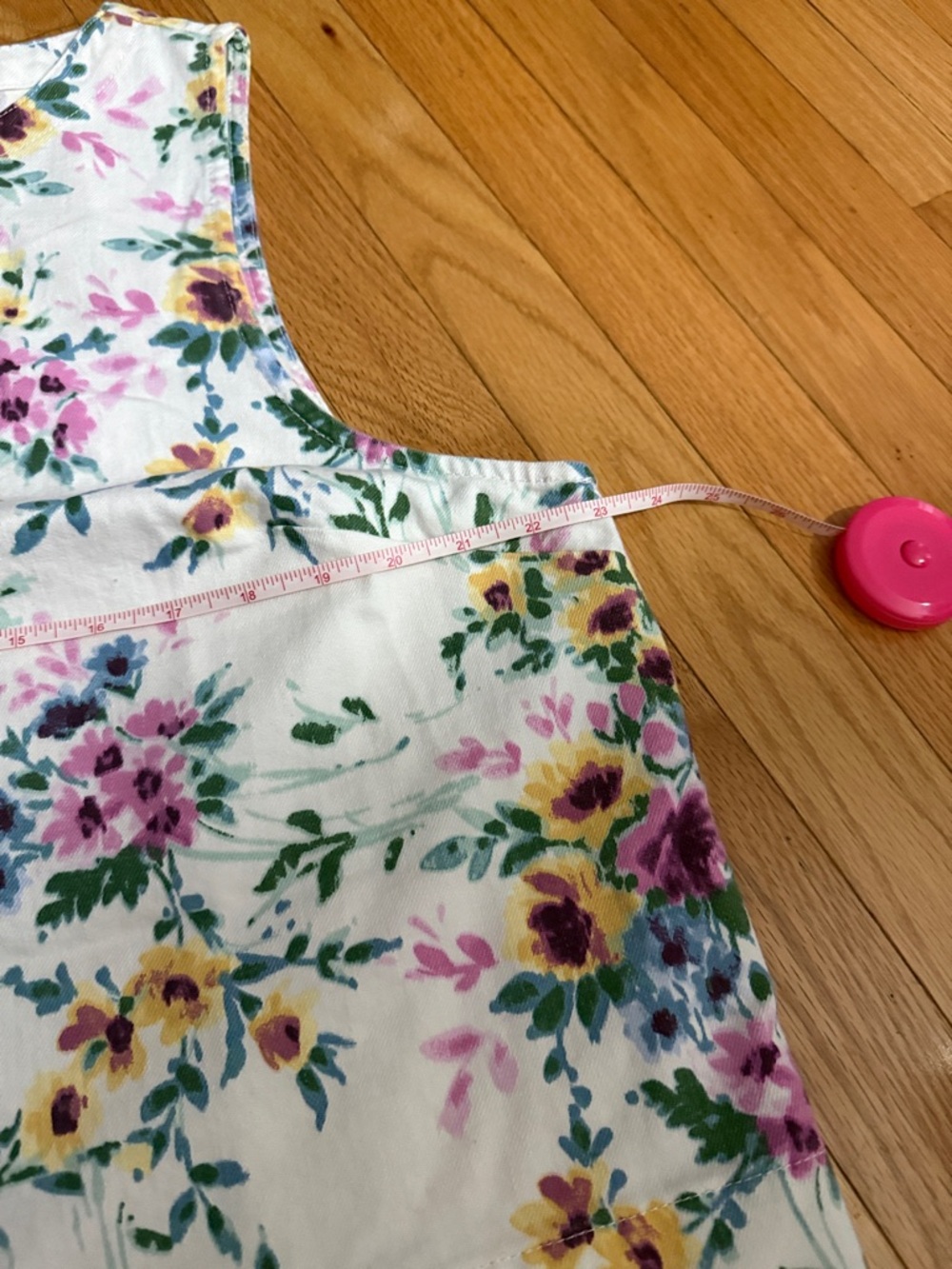 GAP NWT❗️Denim White with Pink & Yellow Blooms Tank Top - Picture 8 of 8